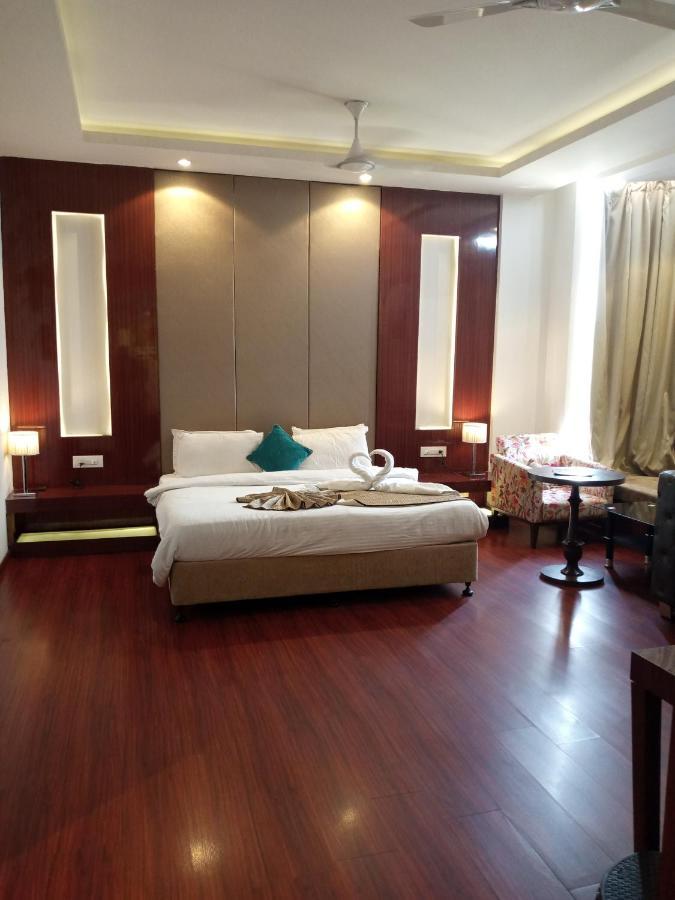Hotel 5 Flowers Ananta Elite Kota  Eksteriør billede