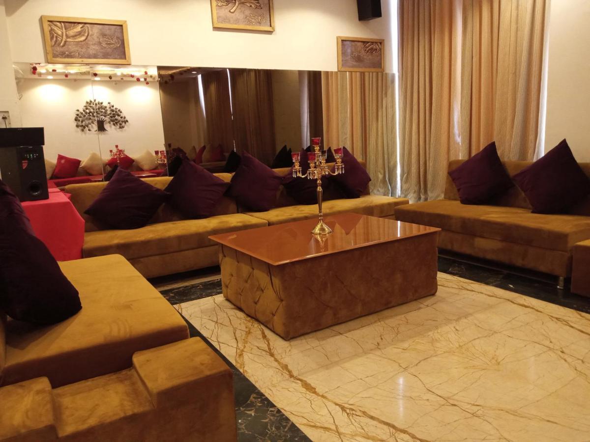 Hotel 5 Flowers Ananta Elite Kota  Eksteriør billede