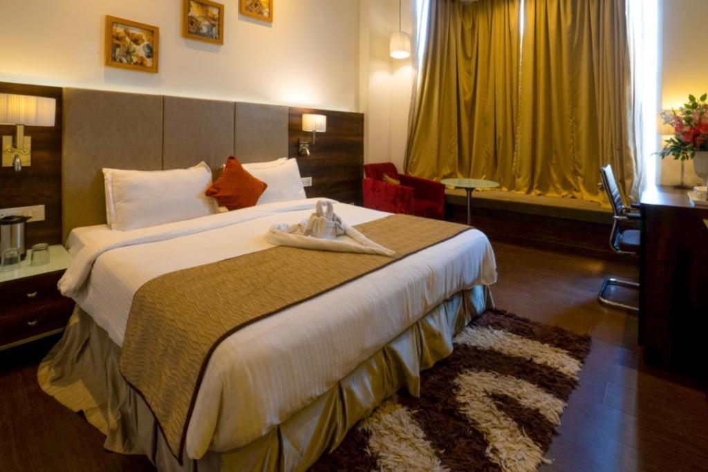Hotel 5 Flowers Ananta Elite Kota  Eksteriør billede