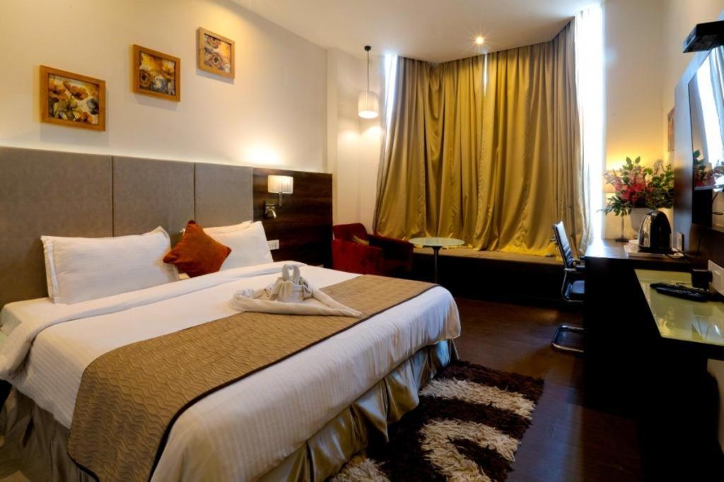 Hotel 5 Flowers Ananta Elite Kota  Eksteriør billede