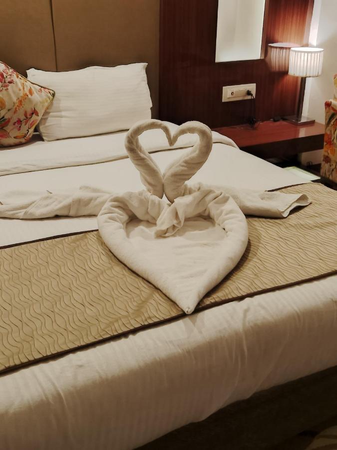Hotel 5 Flowers Ananta Elite Kota  Eksteriør billede