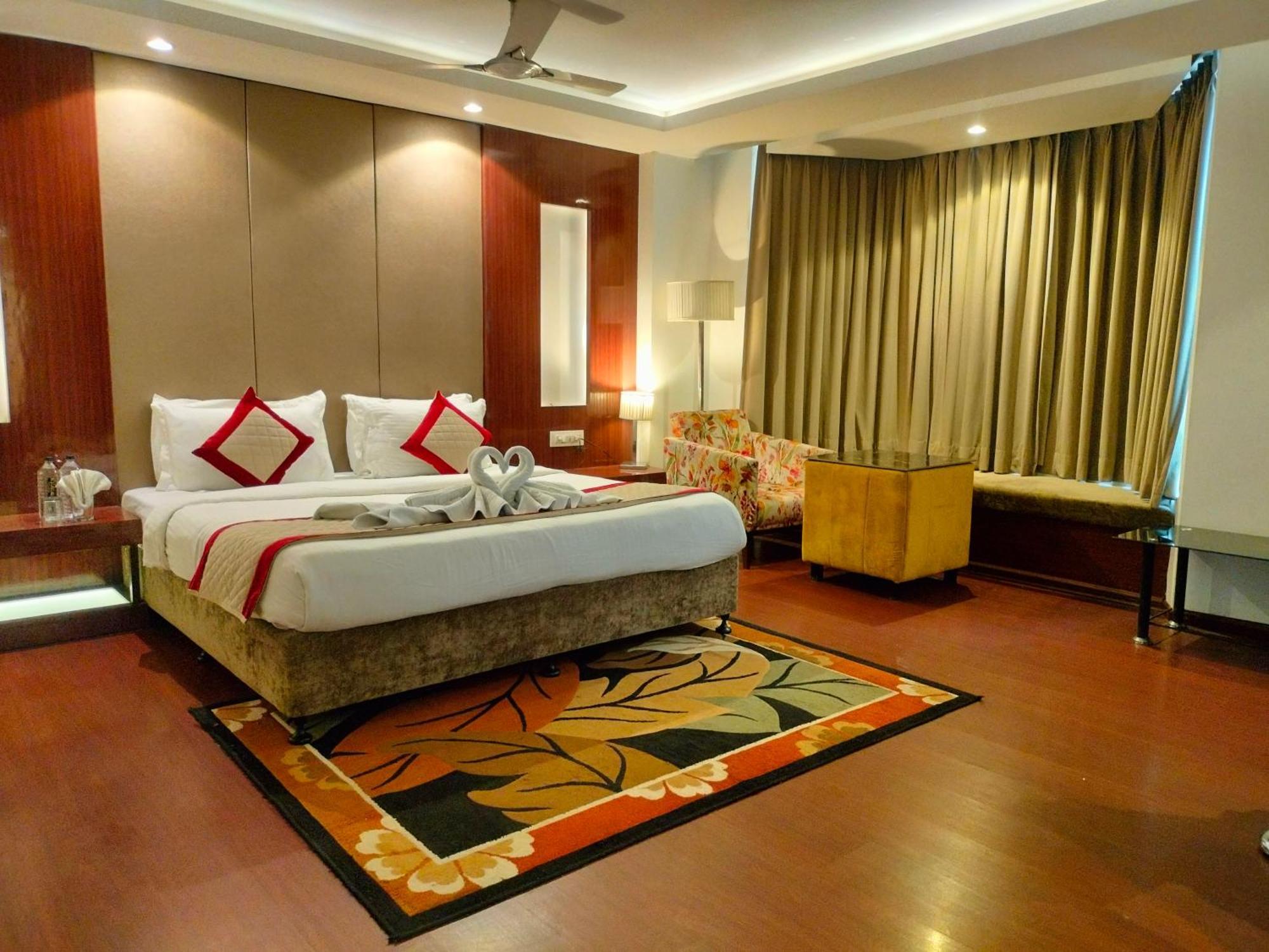 Hotel 5 Flowers Ananta Elite Kota  Eksteriør billede