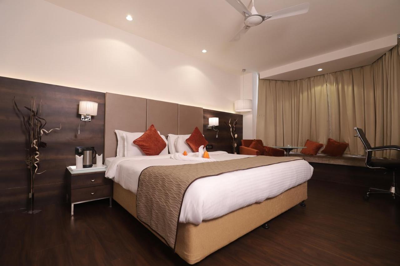 Hotel 5 Flowers Ananta Elite Kota  Eksteriør billede