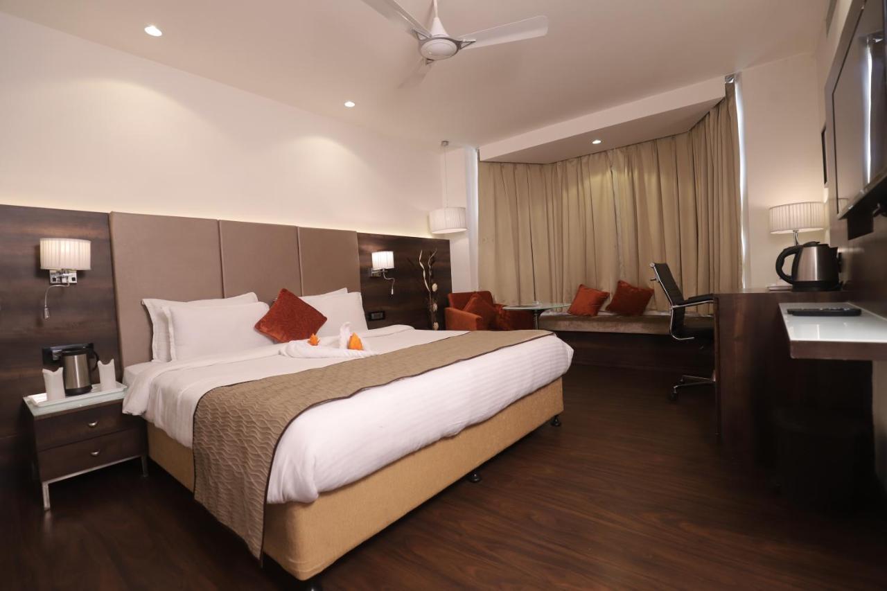 Hotel 5 Flowers Ananta Elite Kota  Eksteriør billede